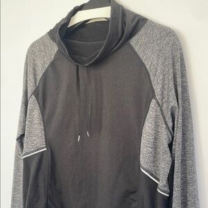 Avia Activewear Pullover Running Top Long Sleeve Thumb Holes Size XL Black Gray